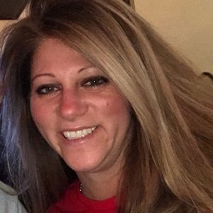 Meet your Posher, Lorrie